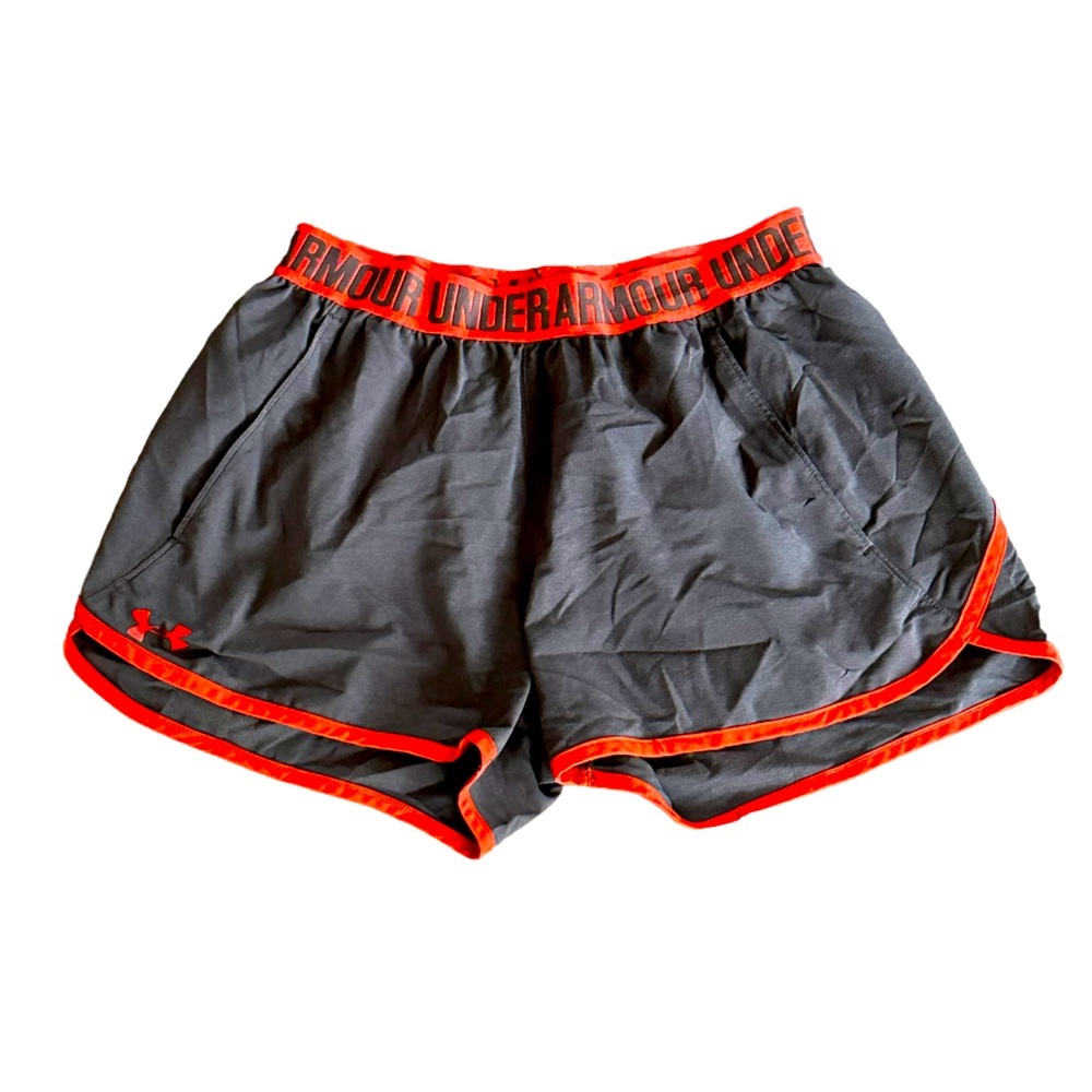 {Under Armour} Loose Coupe Running Short with Elastic Waist Band